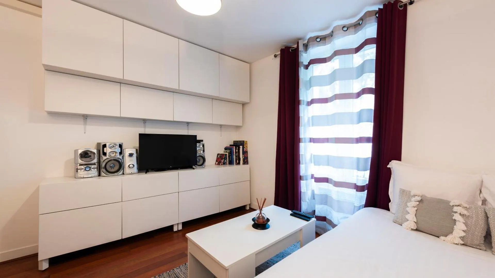 Montmartre-appartement Climatise -3min Sacre-coeur