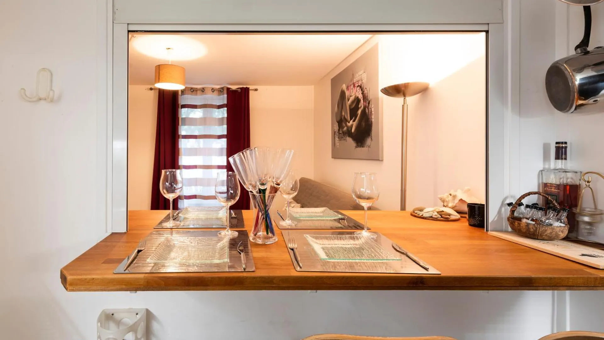 Montmartre-appartement Climatise -3min Sacre-coeur *