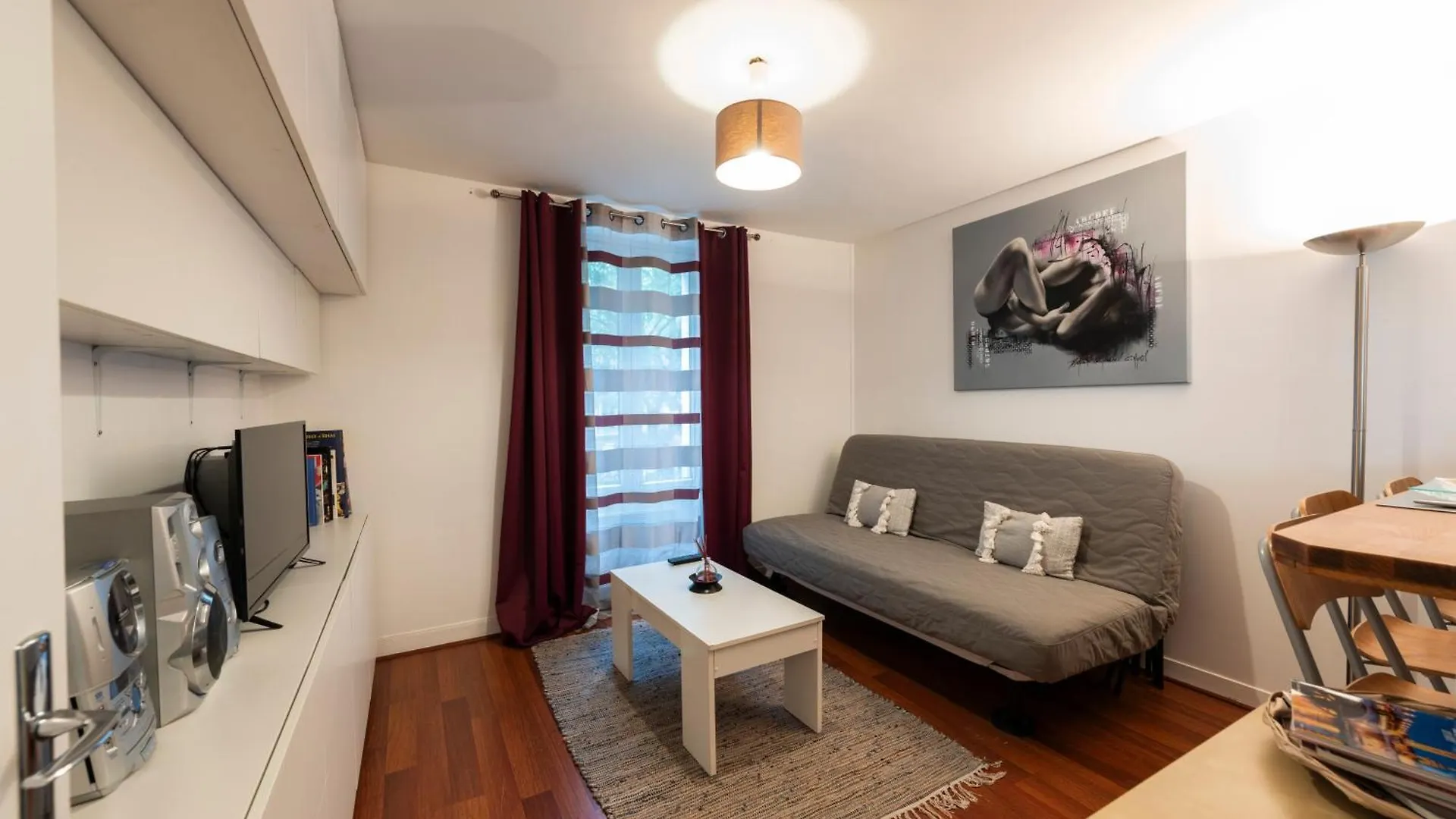 Montmartre-appartement Climatise -3min Sacre-coeur *